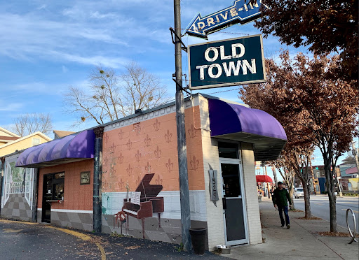 Liquor Store «Old Town Liquors», reviews and photos, 1529 Bardstown Rd, Louisville, KY 40205, USA