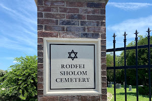 Rodfei Shalom Cemetery