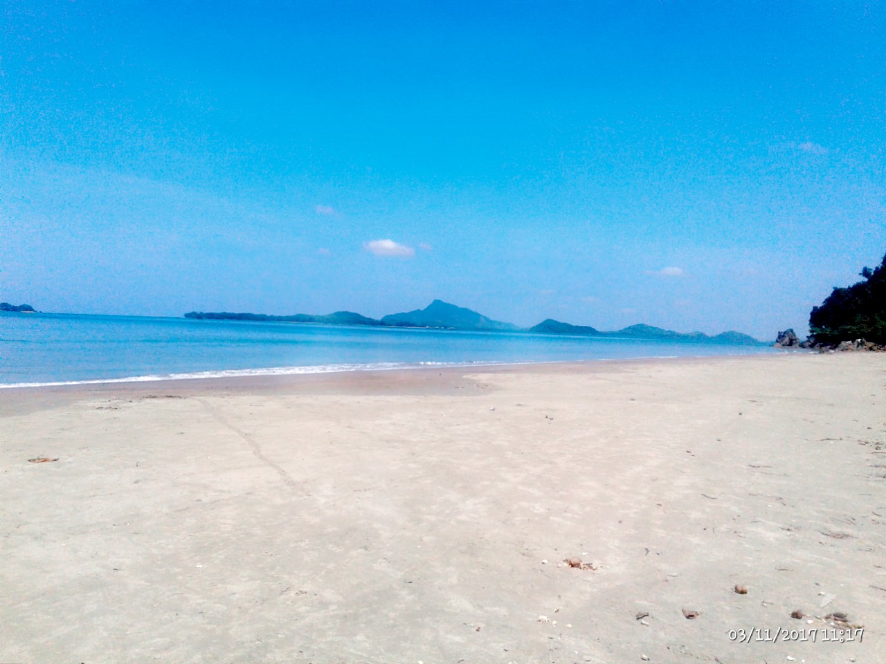 Foto av Pak Khlong med beige sand yta
