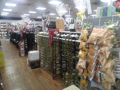 Liquor Store «Crown Wine & Spirits», reviews and photos, 3363 Sheridan St, Hollywood, FL 33020, USA