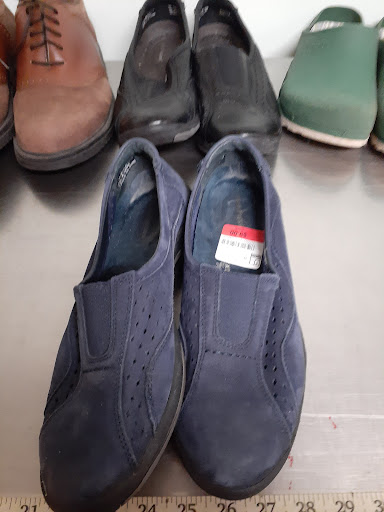 Thrift Store «Goodwill Industries of the Chesapeake, Inc.», reviews and photos, 208 S Bridge St, Elkton, MD 21921, USA