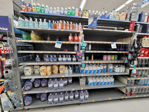 Discount Store «Walmart», reviews and photos, 750 Middle Country Rd, Middle Island, NY 11953, USA