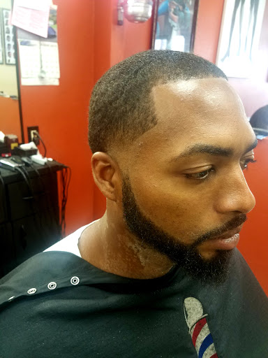 Barber Shop «Gifted Hands Barber Shop», reviews and photos, 5823 S Dale Mabry Hwy, Tampa, FL 33611, USA