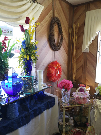 Florist «The House of Flowers», reviews and photos, 821 Berkley Rd, Auburndale, FL 33823, USA