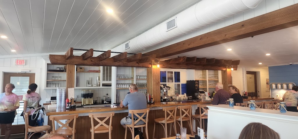 Corner Cafe 02050
