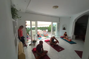 KI Yoga Massage - Personal trainer image