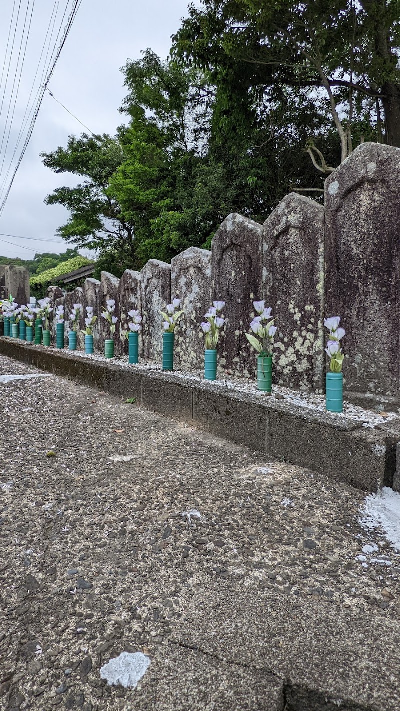 佐土原藩十六烈士の墓