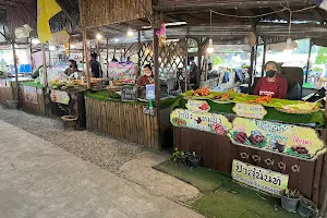 Ban Rachan Retro Thai Market image