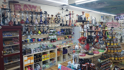 Tobacco Shop «Vape & Smoke Shop - Pines», reviews and photos, 2072 N University Dr, Pembroke Pines, FL 33024, USA