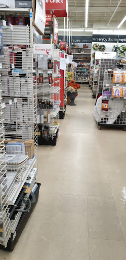 Shopping Mall «Bala Cynwyd Shopping Center», reviews and photos, 59 E City Ave, Bala Cynwyd, PA 19004, USA