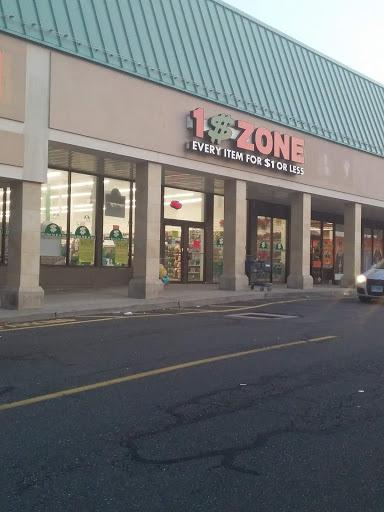 Shopping Mall «Berkshire Shopping Center», reviews and photos, 67 Newtown Rd, Danbury, CT 06810, USA