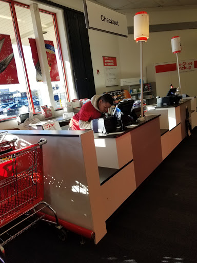 Office Supply Store «Staples», reviews and photos, 135 Bloomfield Ave, Bloomfield, NJ 07003, USA