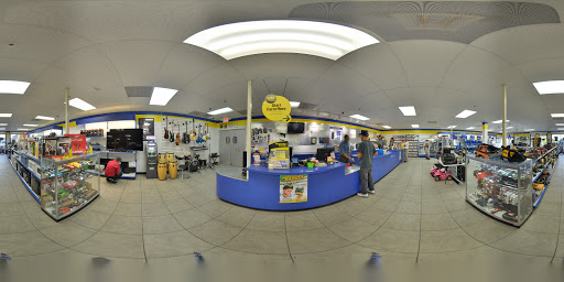 Pawn Shop «La Familia Pawn and Jewelry», reviews and photos, 3615 W Vine St, Kissimmee, FL 34741, USA