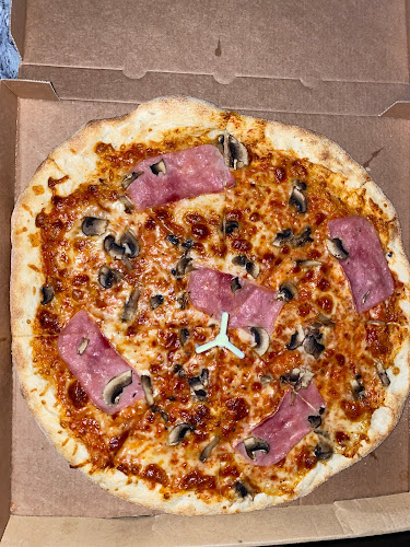 Cartel pizza
