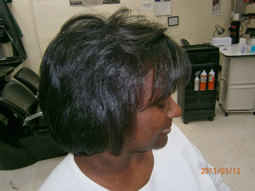 Beauty Salon «ATIKA Styles Beauty Salon», reviews and photos, 4488 Pearl Rd, Cleveland, OH 44109, USA