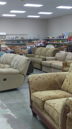 Thrift Store «Miracle Hill Thrift Store», reviews and photos, 206 New Neely Ferry Rd, Mauldin, SC 29662, USA
