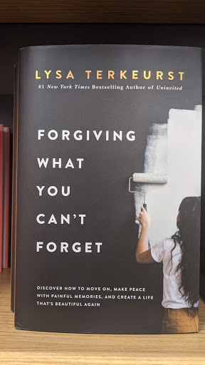 Electronics Store «Amazon Books», reviews and photos, 246 Legacy Pl, Dedham, MA 02026, USA