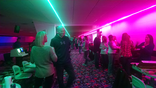 Bowling Alley «Holly Lanes», reviews and photos, 2430 Grange Hall Rd, Fenton, MI 48430, USA