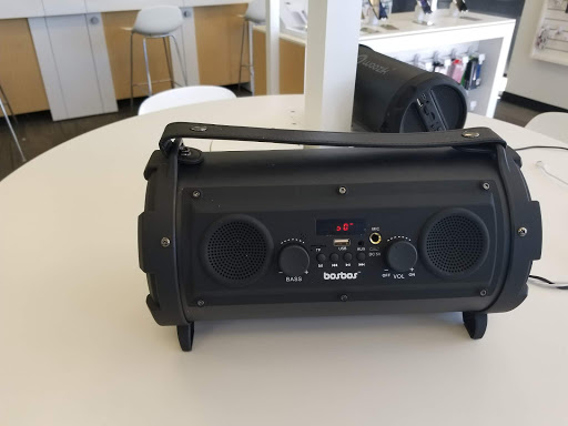 Cell Phone Store «Cricket Wireless», reviews and photos, 4431 Dixie Hwy #102, Louisville, KY 40216, USA