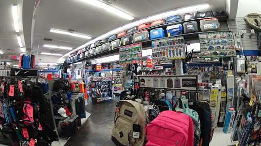 Sporting Goods Store «Big 5 Sporting Goods - Encino», reviews and photos, 17019 Ventura Blvd, Encino, CA 91316, USA