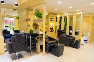 Meadows Wellness - Weight Loss, Hair, Skin Care and Laser Clinic - Sector 18, Noida image