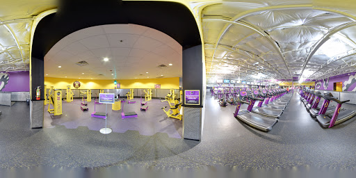 Gym «Planet Fitness - Dallas (Westmoreland), TX», reviews and photos, 3200 Falls Dr, Dallas, TX 75211, USA