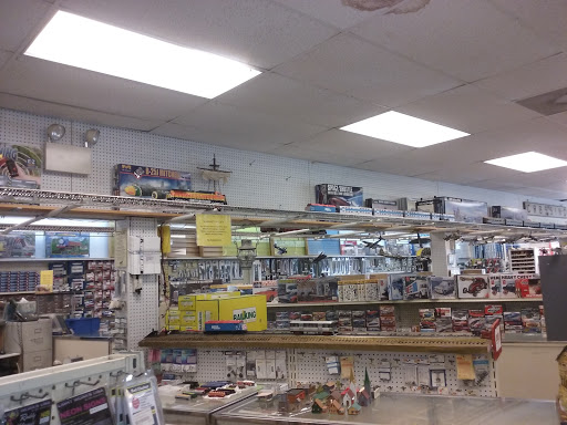 Hobby Store «Chicagoland Toys and Hobbies», reviews and photos, 6017 N Northwest Hwy, Chicago, IL 60631, USA