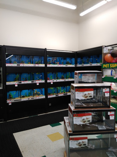 Pet Supply Store «Pet Supplies Plus», reviews and photos, 26230 Hoover Rd, Warren, MI 48089, USA
