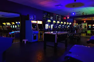 Pixel Paradise Arcade image