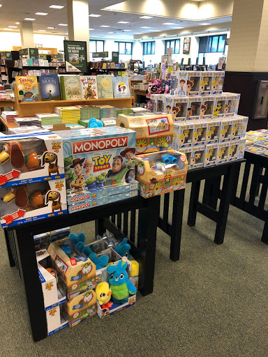 Book Store «Barnes & Noble», reviews and photos, 131 Colonie Center #355, Albany, NY 12205, USA