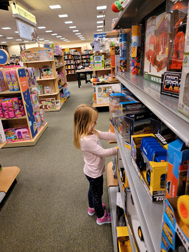 Book Store «Barnes & Noble», reviews and photos, 5101 Main St, Williamsburg, VA 23188, USA