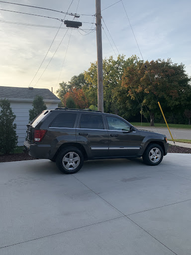 Used Car Dealer «Car Source», reviews and photos, 5821 Sheridan Rd, Kenosha, WI 53140, USA