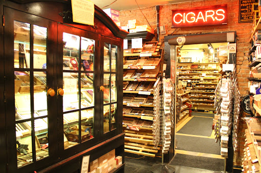 Cigar Shop «The Cigar Affair», reviews and photos, 323 Conant St, Maumee, OH 43537, USA