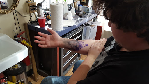 Tattoo Shop «Jackalope Custom Tattoo», reviews and photos, 1001 E Burnside St, Portland, OR 97214, USA