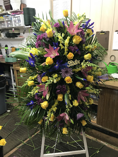 Florist «McCandless Floral», reviews and photos, 8105 Perry Hwy, Pittsburgh, PA 15237, USA