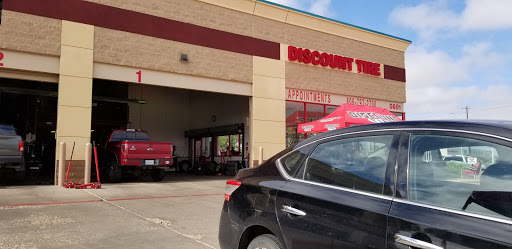 Tire Shop «Discount Tire Store», reviews and photos, 5601 Slide Rd, Lubbock, TX 79414, USA