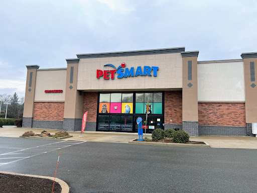Pet Supply Store «PetSmart», reviews and photos, 1112 Town Square Rd, Pottstown, PA 19465, USA