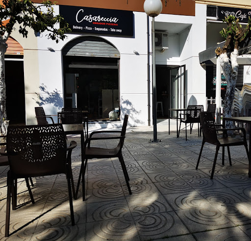 Pizzería La Casareccia - Av. Plutarco, 7, 29010 Málaga