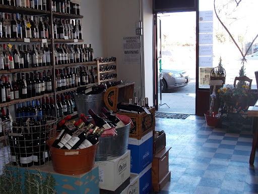 Wine Store «Honor Wines», reviews and photos, 36 Bay St, Staten Island, NY 10301, USA