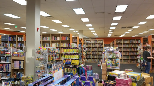 Used Book Store «2nd & Charles», reviews and photos, 6606 S Parker Rd, Aurora, CO 80016, USA