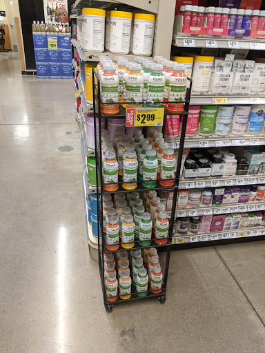 Grocery Store «H-E-B Grocery», reviews and photos, 407 S Adams St, Fredericksburg, TX 78624, USA