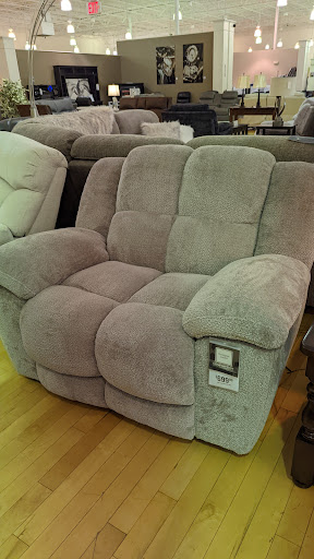 Furniture Store «American Signature Furniture», reviews and photos, 1924 W International Speedway Blvd, Daytona Beach, FL 32114, USA