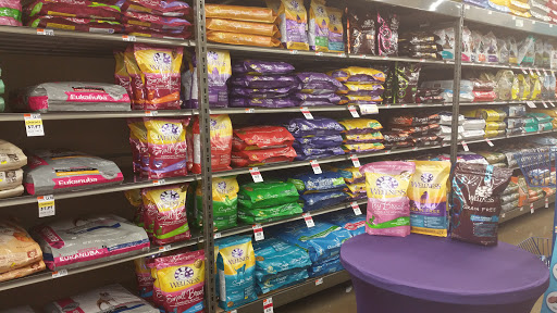 Pet Supply Store «Pet Supplies Plus», reviews and photos, 6675 Grand Ave, Gurnee, IL 60031, USA