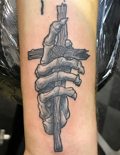 Tattoo Shop «Brass Monkey Tattoo», reviews and photos, 9409 US-19, Port Richey, FL 34668, USA