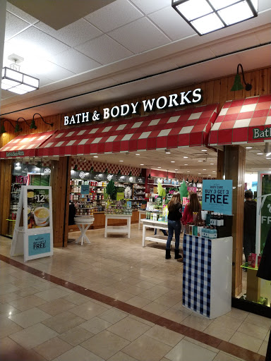 Shopping Mall «Coventry Mall», reviews and photos, 351 W Schuylkill Rd, Pottstown, PA 19465, USA