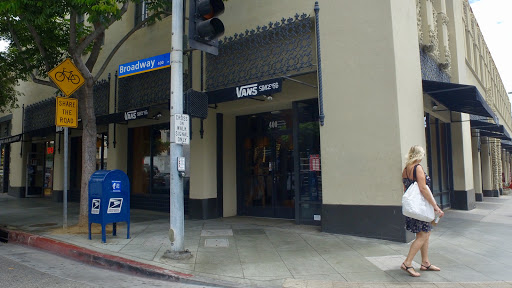 Shoe Store «Vans», reviews and photos, 400 Broadway, Santa Monica, CA 90401, USA