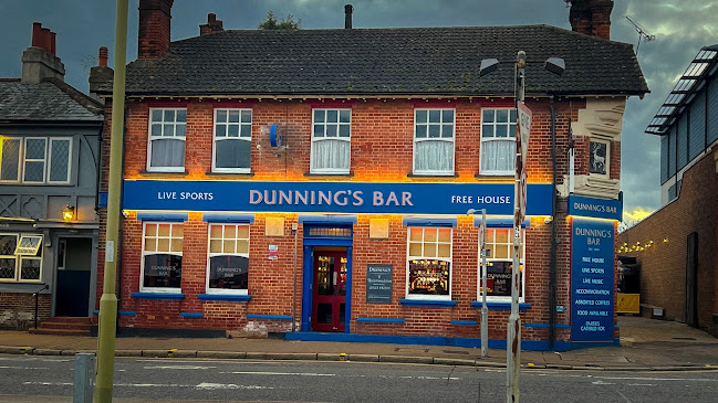 Reviews of Dunnings Bar in Watford - Pub