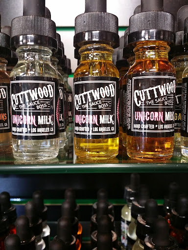 Tobacco Shop «THE GREENMILE VAPE & SMOKE SHOP», reviews and photos, 2014 W Bullard Ave, Fresno, CA 93711, USA