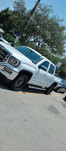 Used Car Dealer «CarMax Dealership», reviews and photos, 3611 Fountainhead Dr, San Antonio, TX 78229, USA