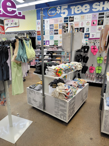 Variety Store «Five Below», reviews and photos, 4801 McKnight Rd, Pittsburgh, PA 15237, USA